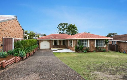 7 Holly Cl, Lake Haven NSW 2263