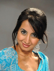South Actress SANJJANAA Photos Set-7 (70)