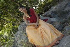 South actress MADHUCHANDAPhotos Set-3-HOT IN TRADITIONAL DRESS (2)
