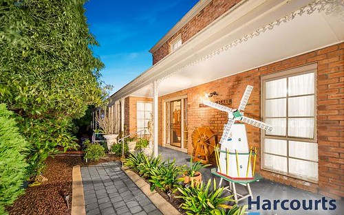 2 Clearview Dr, Wantirna VIC 3152