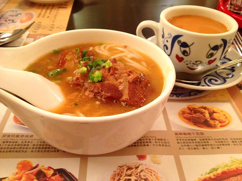 shui wah pork rib soup & milk tea