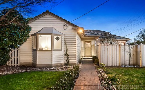 75 Victor Rd, Bentleigh East VIC 3165