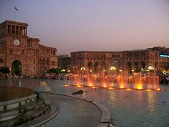 Singing_Fountain_Yerevan (1)