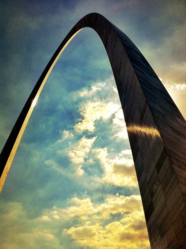 Gateway Arch - St. Louis Missouri • <a style="font-size:0.8em;" href="http://www.flickr.com/photos/20810644@N05/8142684876/" target="_blank">View on Flickr</a>