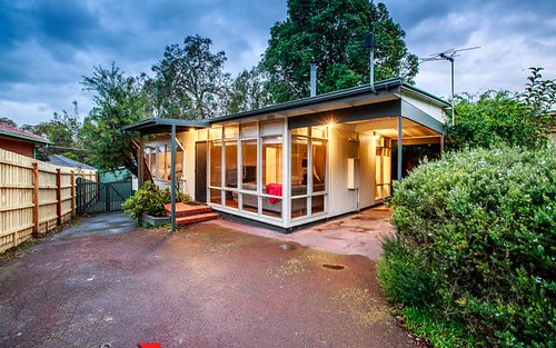 28 Russell Cr, Boronia VIC 3155