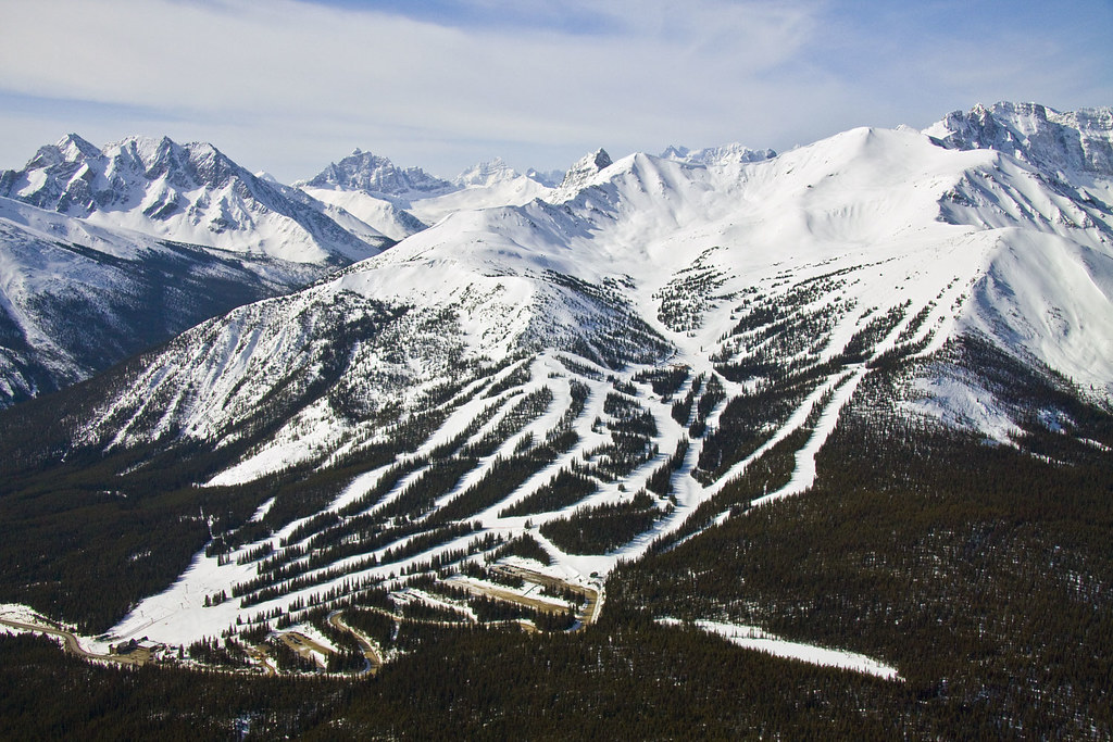 Signature Gallery Ski Marmot Basin, Jasper National Park