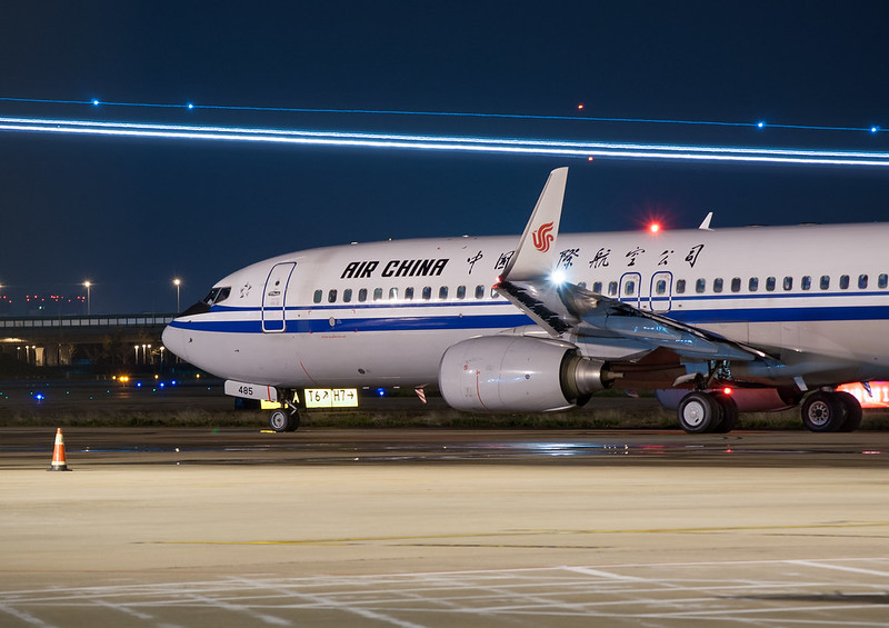 Air China B737 Departure<br/>© <a href="https://flickr.com/people/58408832@N00" target="_blank" rel="nofollow">58408832@N00</a> (<a href="https://flickr.com/photo.gne?id=8223982818" target="_blank" rel="nofollow">Flickr</a>)