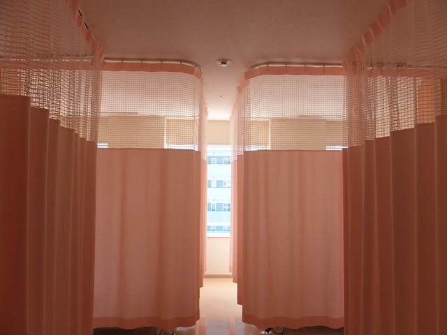 病室から見たパークタワー梅田。