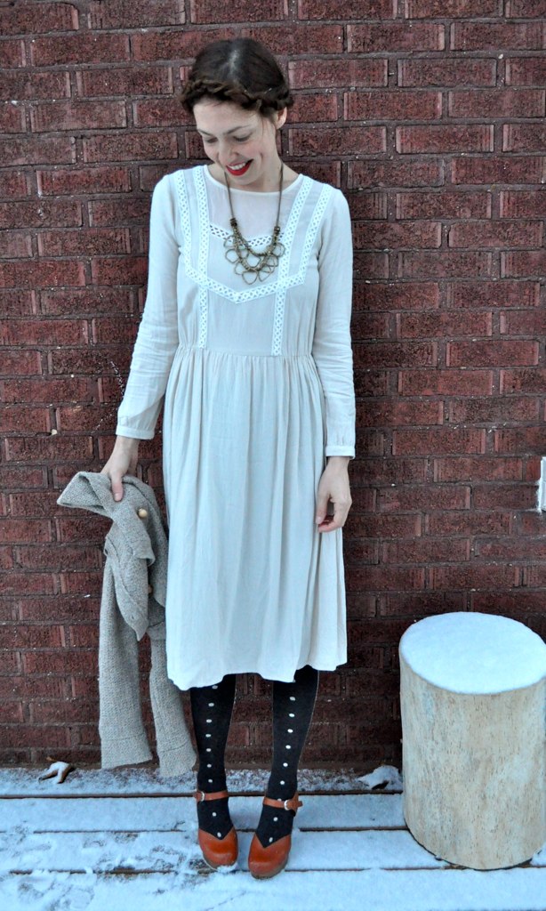 Dress That Mama: White – CrumbBums