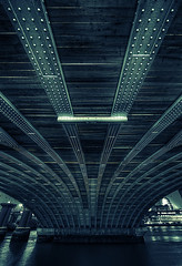Under the bridge • <a style="font-size:0.8em;" href="http://www.flickr.com/photos/76512404@N00/8434134535/" target="_blank">View on Flickr</a>