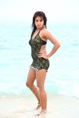 South Actress SANJJANAA Photos Set-5-Hot Piks (21)