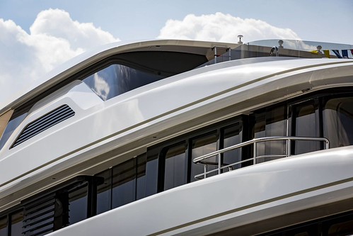 Feadship Aquarius