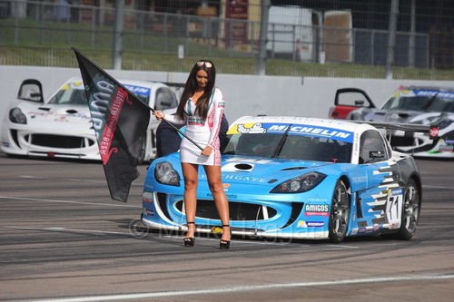 Jamie Orton in pole position on the Ginetta GT4 Supercup Grid at Rockingham, 2016