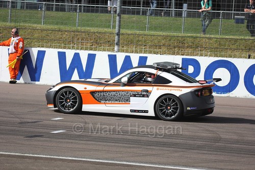 The Ginetta GT4 Supercup safety car at Rockingham, August 2016
