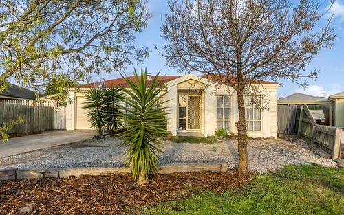 15 Kingfisher Dr, Seabrook VIC 3028