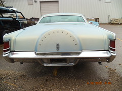 1969 Lincoln Mark III • <a style="font-size:0.8em;" href="http://www.flickr.com/photos/85572005@N00/8680106509/" target="_blank">View on Flickr</a>