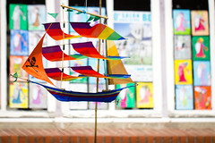 Sailing in colours<br/>© <a href="https://flickr.com/people/34583520@N05" target="_blank" rel="nofollow">34583520@N05</a> (<a href="https://flickr.com/photo.gne?id=8636117245" target="_blank" rel="nofollow">Flickr</a>)