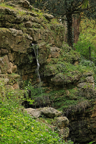Schlossgarten Eutin (73) Großer Wasserfall • <a style="font-size:0.8em;" href="http://www.flickr.com/photos/69570948@N04/30364427325/" target="_blank">Auf Flickr ansehen</a>