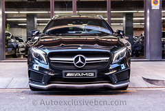 Mercedes-Benz Clase GLA 45 AMG  - 381 c.v  - Mod.2016 - Negro Cosmos - Piel Negra
