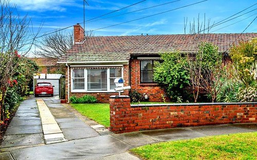 6 Waller Ct, Ascot Vale VIC 3032