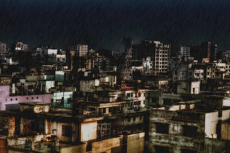 Rainy Dhaka<br/>© <a href="https://flickr.com/people/131291271@N06" target="_blank" rel="nofollow">131291271@N06</a> (<a href="https://flickr.com/photo.gne?id=16875650002" target="_blank" rel="nofollow">Flickr</a>)