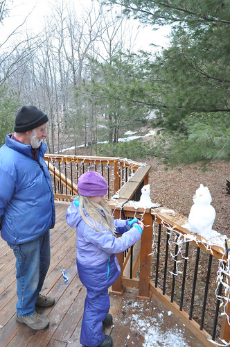 Nora works on her own mini-snow owl. • <a style="font-size:0.8em;" href="http://www.flickr.com/photos/96277117@N00/16128430285/" target="_blank">View on Flickr</a>