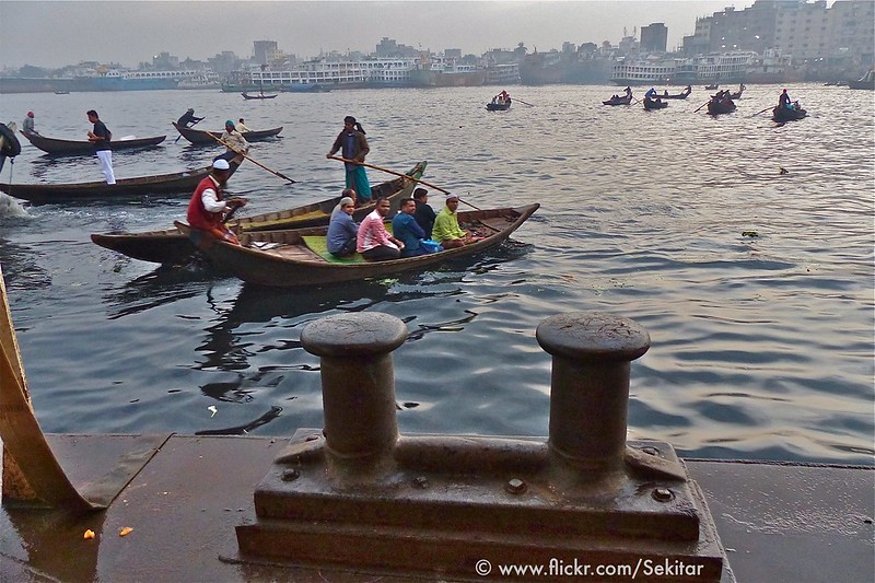 Before depart with the Rocket to Barisal, Sadarghat harbour, Old Dhaka<br/>© <a href="https://flickr.com/people/48293483@N02" target="_blank" rel="nofollow">48293483@N02</a> (<a href="https://flickr.com/photo.gne?id=16644556446" target="_blank" rel="nofollow">Flickr</a>)