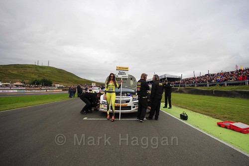 Hunter Abbott on the grid during the BTCC Knockhill Weekend 2016