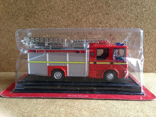 Details about   Pdp70g 1/64 del prado fire engines of the world show original title engin turbiné iveco 190e 44w3-8 