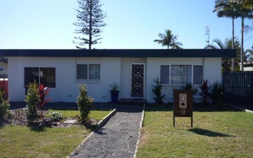 8 Holiday Pde, Scarness QLD 4655