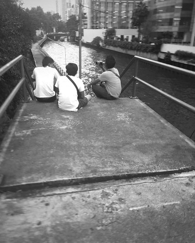 It's a voting day in #bangkok, the poles are closed, these guys are relaxing on the steps to the klong with a beer. #blackandwhite #monochrome #project365 #thailand #street