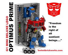 G1 Mini Lego Optimus Prime V2 with Repair Bay & Roller by BWTMT Brickworks