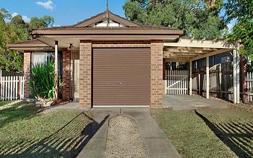 7 Davy Place, St Helens Park NSW
