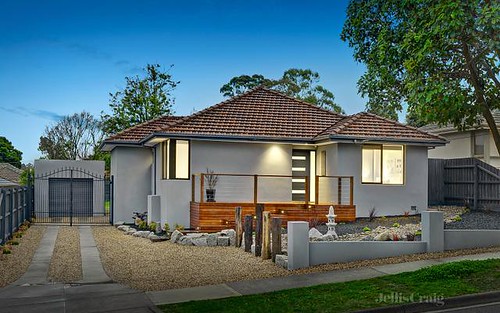53 Thea Gv, Doncaster East VIC 3109
