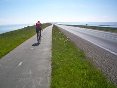 Cycling the Houtribdijk