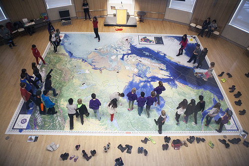 Launch of the Arctic Alive! giant arctic floor map / Dévoilement d'une carte de sol géante dans le cadre du projet éducatif L’Arctique débordant de vie !