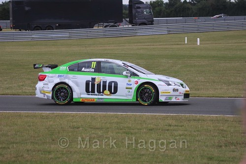 Rob Austin in Touring Car action during the BTCC 2016 Weekend at Snetterton