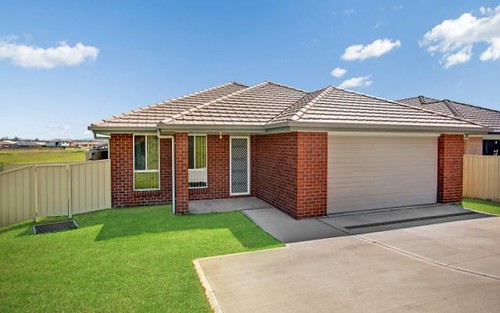 11 Andrew Court, Rutherford NSW 2320