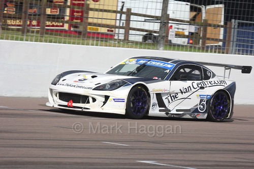 Fraser Robertson in the Ginetta GT4 Supercup at Rockingham, August 2016