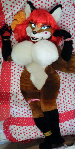 Sexy Fursuit Girl