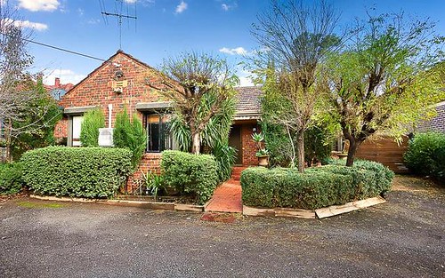 433 Pascoe Vale Rd, Strathmore VIC 3041
