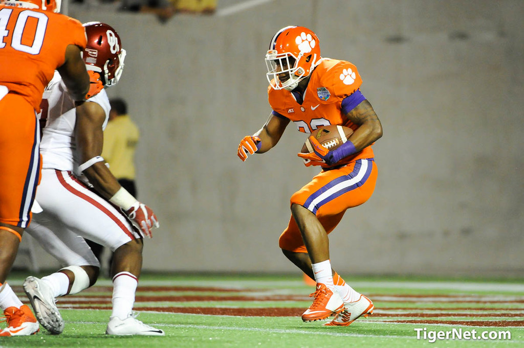 Clemson Football Photo of djhoward and Russell Athletic Bowl