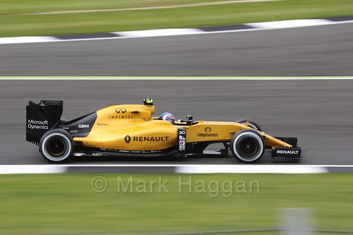 Jolyon Palmer in his Renault in Free Practice 1 at the 2016 British Grand Prix