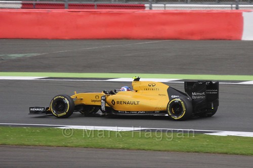 Jolyon Palmer in his Renault in Free Practice 3 at the 2016 British Grand Prix