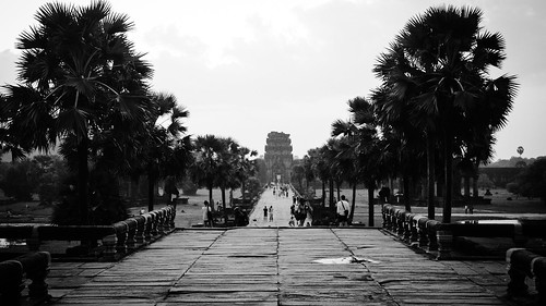 Ankor Wat facing West (Chetra Chap, 2012).