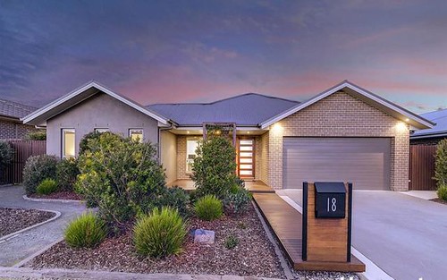 18 Phyllis Frost St, Forde ACT 2914