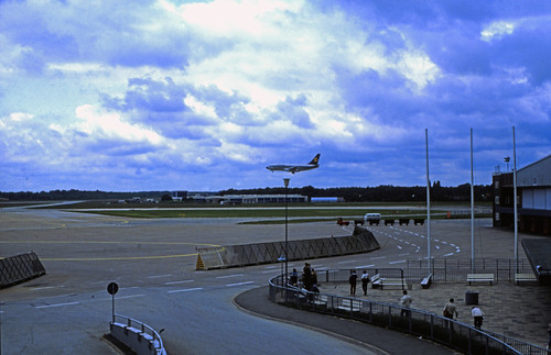 09 Flughafen Hamburg 1983 • <a style="font-size:0.8em;" href="http://www.flickr.com/photos/69570948@N04/16525004114/" target="_blank">Auf Flickr ansehen</a>