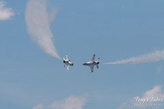 Air Force Thunderbirds solos counter pass