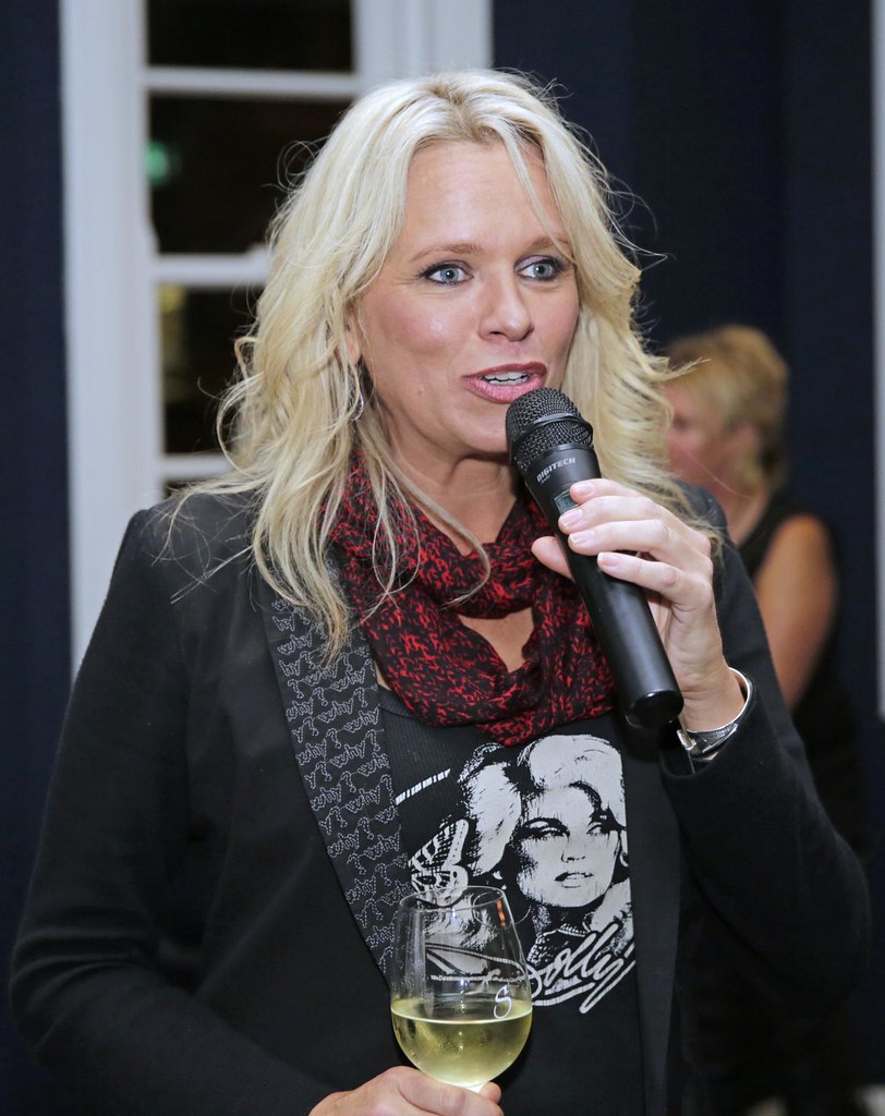 ann-marie calilhanna- beccy cole book launch @ swanson hotel_068
