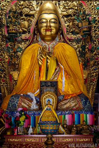 YongHe Lama Temple